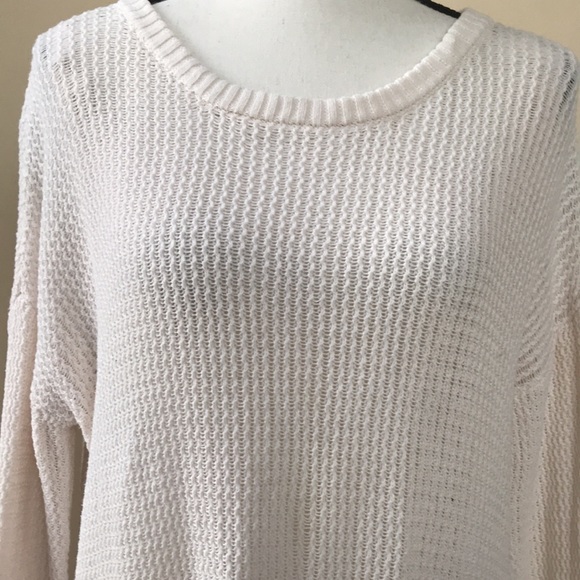 F21 Off White Sweater with Large Keyhole Back - Picture 3 of 6